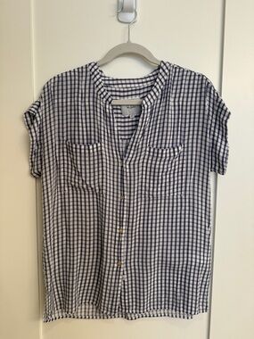 Rails Navy and White Checked Short-Sleeve Button Front Blouse